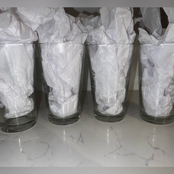 Glass Frozen Cups - Picture 5 of 5